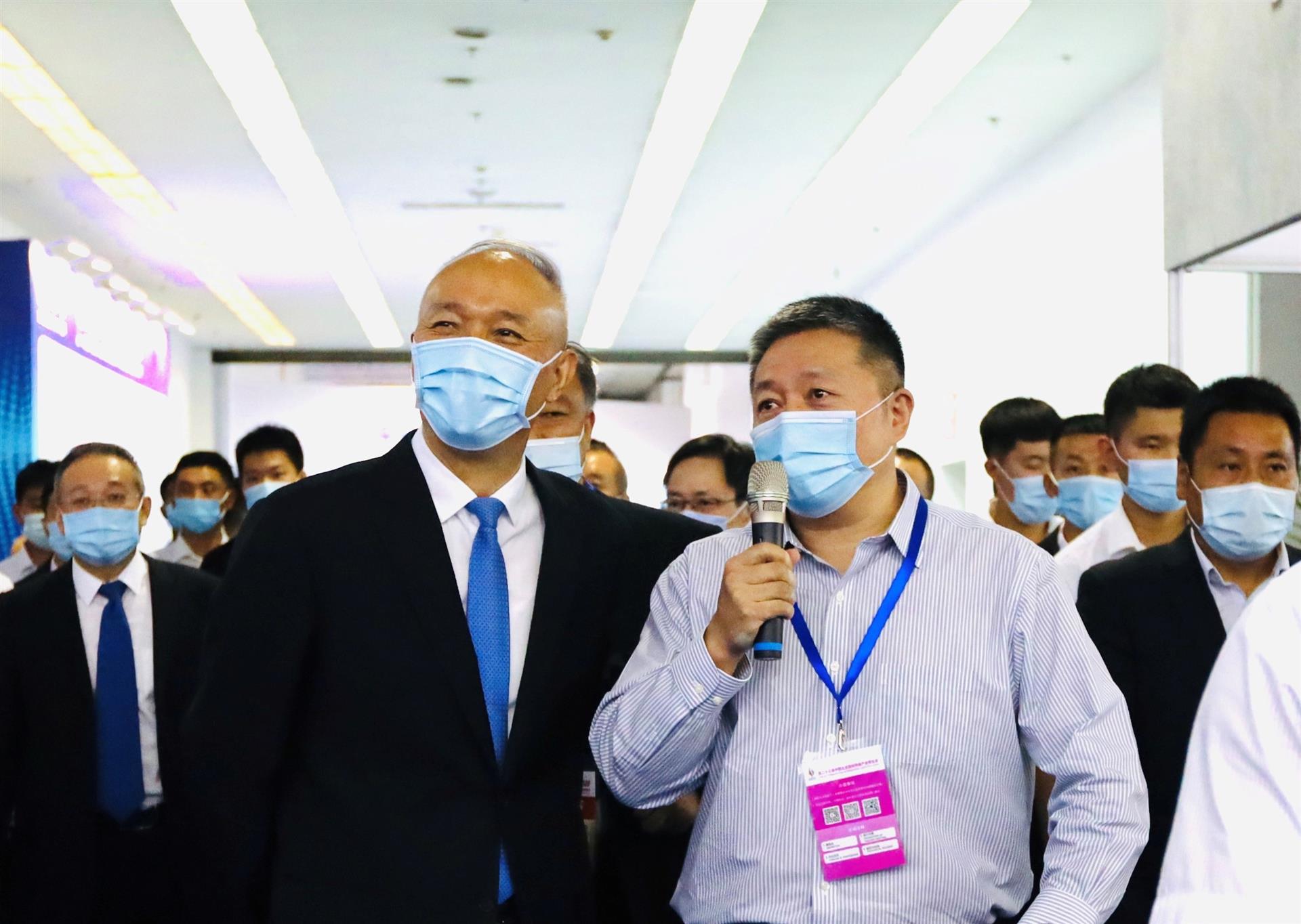 香港女人逼逼【热点聚焦】蔡奇书记视察科博会首科院——工发组织联合展区，创新成果引起广泛关注